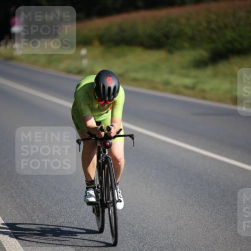 01.09.2024 - 17. Tribühne Triathlon H.Heesch http://msf.ph/oto/6938870 01.09.2024 10:27:28 Radfahren 1069 meine-sportfotos.de