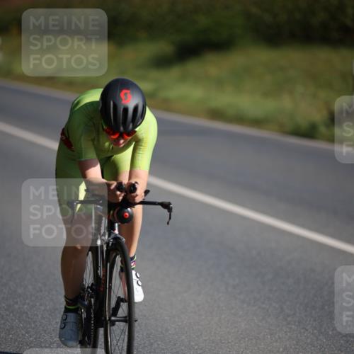 01.09.2024 - 17. Tribühne Triathlon H.Heesch http://msf.ph/oto/6938888 01.09.2024 10:27:28 Radfahren 1069 meine-sportfotos.de