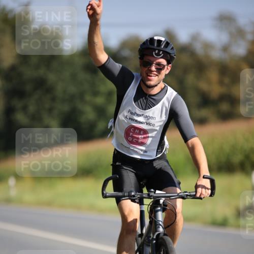 01.09.2024 - 17. Tribühne Triathlon H.Heesch http://msf.ph/oto/6939060 01.09.2024 10:28:39 Radfahren 153, 156, 256 meine-sportfotos.de
