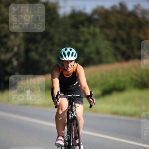 01.09.2024 - 17. Tribühne Triathlon H.Heesch http://msf.ph/oto/6939064 01.09.2024 10:28:44 Radfahren 156, 256, 285, 1065 meine-sportfotos.de