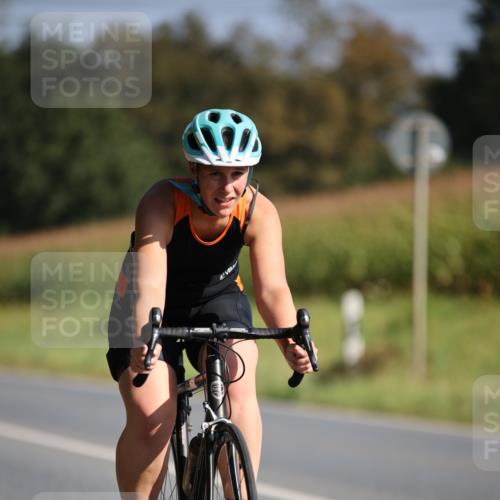01.09.2024 - 17. Tribühne Triathlon H.Heesch http://msf.ph/oto/6939085 01.09.2024 10:28:45 Radfahren 156, 256, 285, 1065 meine-sportfotos.de