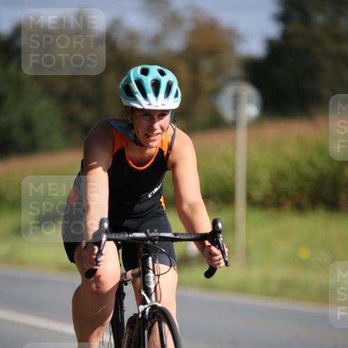 01.09.2024 - 17. Tribühne Triathlon H.Heesch http://msf.ph/oto/6939089 01.09.2024 10:28:45 Radfahren 156, 256, 285, 1065 meine-sportfotos.de