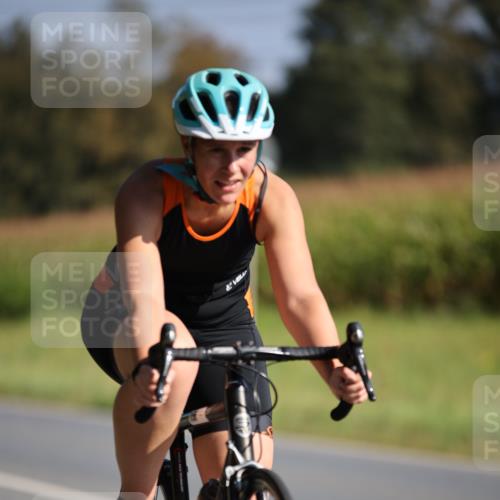 01.09.2024 - 17. Tribühne Triathlon H.Heesch http://msf.ph/oto/6939093 01.09.2024 10:28:45 Radfahren 156, 256, 285, 1065 meine-sportfotos.de