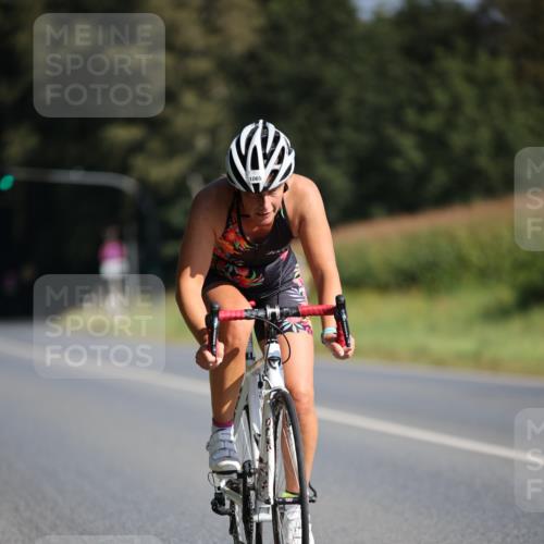 01.09.2024 - 17. Tribühne Triathlon H.Heesch http://msf.ph/oto/6939116 01.09.2024 10:28:54 Radfahren 285, 1065 meine-sportfotos.de