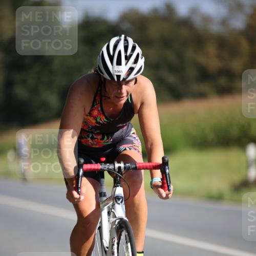 01.09.2024 - 17. Tribühne Triathlon H.Heesch http://msf.ph/oto/6939135 01.09.2024 10:28:55 Radfahren 285, 1065 meine-sportfotos.de