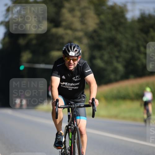 01.09.2024 - 17. Tribühne Triathlon H.Heesch http://msf.ph/oto/6939213 01.09.2024 10:29:57 Radfahren 147, 152, 181, 265, 277, 296, 1070 meine-sportfotos.de