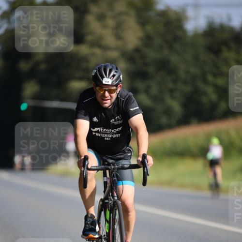 01.09.2024 - 17. Tribühne Triathlon H.Heesch http://msf.ph/oto/6939218 01.09.2024 10:29:57 Radfahren 147, 152, 181, 265, 277, 296, 1070 meine-sportfotos.de