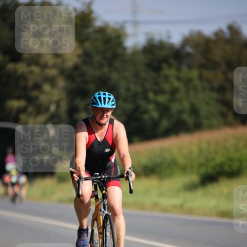 01.09.2024 - 17. Tribühne Triathlon H.Heesch http://msf.ph/oto/6939285 01.09.2024 10:30:14 Radfahren 1074 meine-sportfotos.de