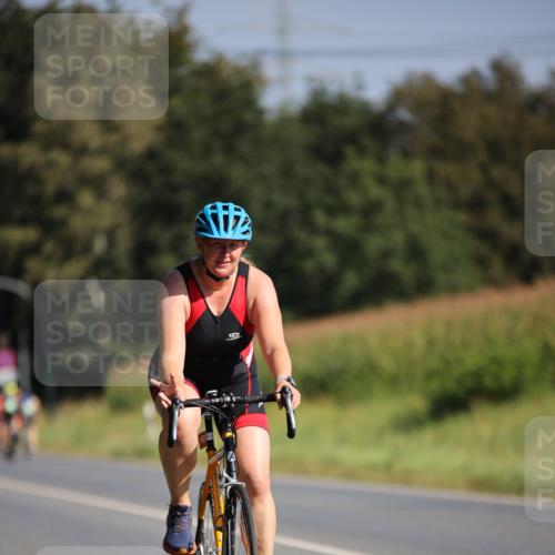 01.09.2024 - 17. Tribühne Triathlon H.Heesch http://msf.ph/oto/6939290 01.09.2024 10:30:14 Radfahren 1074 meine-sportfotos.de