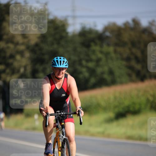 01.09.2024 - 17. Tribühne Triathlon H.Heesch http://msf.ph/oto/6939294 01.09.2024 10:30:14 Radfahren 1074 meine-sportfotos.de