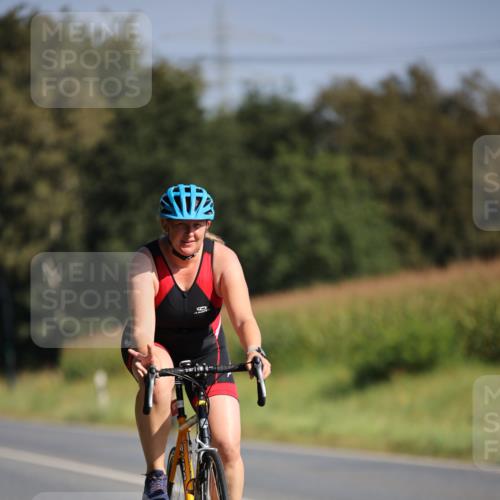 01.09.2024 - 17. Tribühne Triathlon H.Heesch http://msf.ph/oto/6939299 01.09.2024 10:30:14 Radfahren 1074 meine-sportfotos.de
