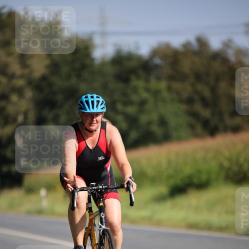 01.09.2024 - 17. Tribühne Triathlon H.Heesch http://msf.ph/oto/6939304 01.09.2024 10:30:14 Radfahren 1074 meine-sportfotos.de