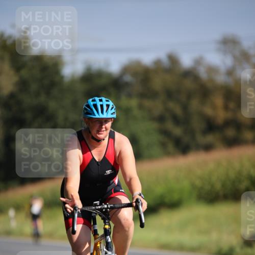 01.09.2024 - 17. Tribühne Triathlon H.Heesch http://msf.ph/oto/6939317 01.09.2024 10:30:14 Radfahren 1074 meine-sportfotos.de