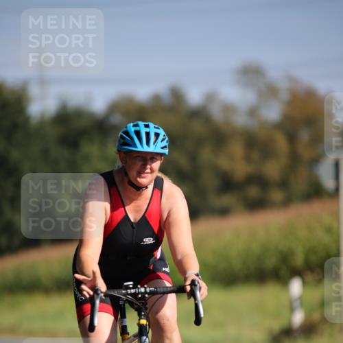 01.09.2024 - 17. Tribühne Triathlon H.Heesch http://msf.ph/oto/6939325 01.09.2024 10:30:15 Radfahren 1074 meine-sportfotos.de