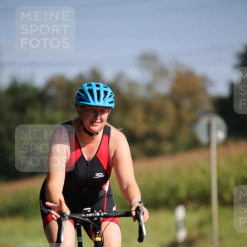 01.09.2024 - 17. Tribühne Triathlon H.Heesch http://msf.ph/oto/6939328 01.09.2024 10:30:15 Radfahren 1074 meine-sportfotos.de