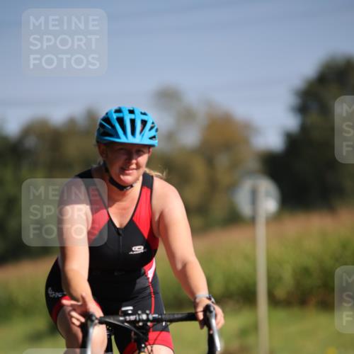 01.09.2024 - 17. Tribühne Triathlon H.Heesch http://msf.ph/oto/6939332 01.09.2024 10:30:15 Radfahren 1074 meine-sportfotos.de