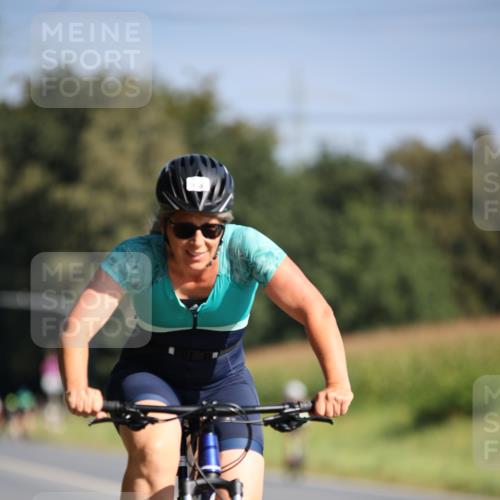 01.09.2024 - 17. Tribühne Triathlon H.Heesch http://msf.ph/oto/6939407 01.09.2024 10:30:53 Radfahren 150, 200, 267, 272, 293, 297, 1071 meine-sportfotos.de