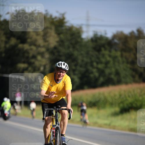 01.09.2024 - 17. Tribühne Triathlon H.Heesch http://msf.ph/oto/6939462 01.09.2024 10:31:00 Radfahren 213, 231, 272, 297, 1071 meine-sportfotos.de