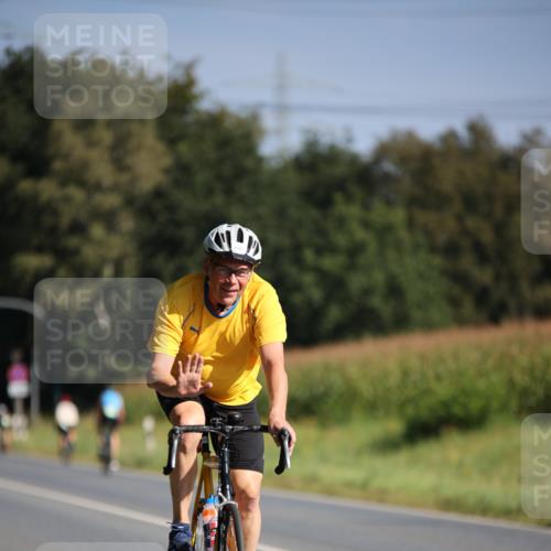 01.09.2024 - 17. Tribühne Triathlon H.Heesch http://msf.ph/oto/6939475 01.09.2024 10:31:00 Radfahren 213, 231, 272, 297, 1071 meine-sportfotos.de