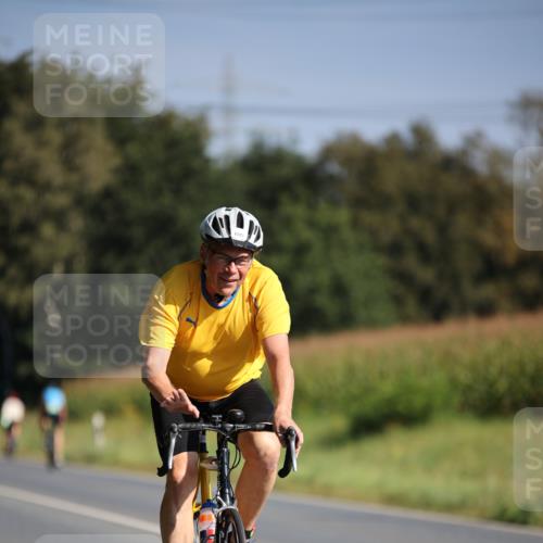 01.09.2024 - 17. Tribühne Triathlon H.Heesch http://msf.ph/oto/6939483 01.09.2024 10:31:01 Radfahren 213, 231, 272, 1071 meine-sportfotos.de
