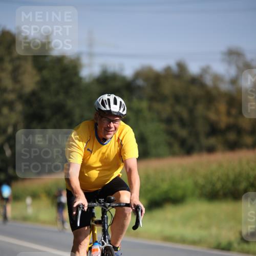 01.09.2024 - 17. Tribühne Triathlon H.Heesch http://msf.ph/oto/6939488 01.09.2024 10:31:01 Radfahren 213, 231, 272, 1071 meine-sportfotos.de