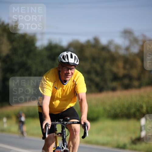 01.09.2024 - 17. Tribühne Triathlon H.Heesch http://msf.ph/oto/6939492 01.09.2024 10:31:01 Radfahren 213, 231, 272, 1071 meine-sportfotos.de
