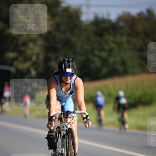 01.09.2024 - 17. Tribühne Triathlon H.Heesch http://msf.ph/oto/6939496 01.09.2024 10:31:33 Radfahren 162, 198, 210, 289, 303 meine-sportfotos.de