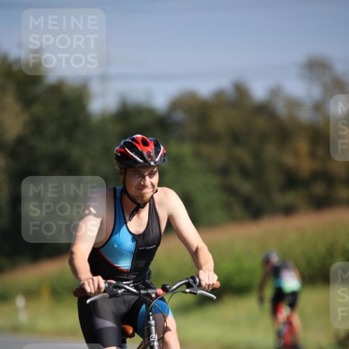 01.09.2024 - 17. Tribühne Triathlon H.Heesch http://msf.ph/oto/6939567 01.09.2024 10:31:45 Radfahren 187, 232, 242, 259, 303, 304, 1062 meine-sportfotos.de