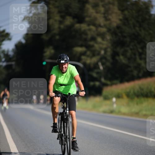 01.09.2024 - 17. Tribühne Triathlon H.Heesch http://msf.ph/oto/6939593 01.09.2024 10:32:12 Radfahren 167, 221, 228 meine-sportfotos.de