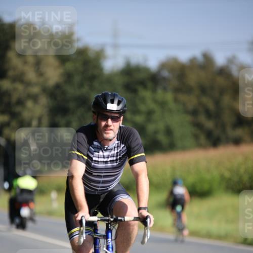 01.09.2024 - 17. Tribühne Triathlon H.Heesch http://msf.ph/oto/6939811 01.09.2024 10:33:44 Radfahren 189, 195, 197, 212, 226, 305, 730 meine-sportfotos.de