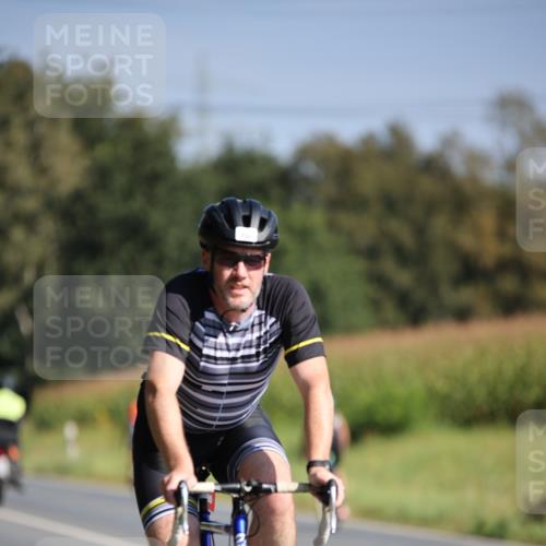 01.09.2024 - 17. Tribühne Triathlon H.Heesch http://msf.ph/oto/6939815 01.09.2024 10:33:44 Radfahren 189, 195, 197, 212, 226, 305, 730 meine-sportfotos.de