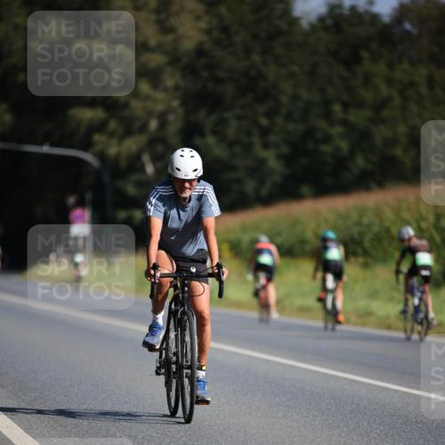 01.09.2024 - 17. Tribühne Triathlon H.Heesch http://msf.ph/oto/6939873 01.09.2024 10:34:16 Radfahren 141, 158, 192 meine-sportfotos.de