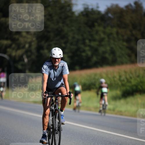 01.09.2024 - 17. Tribühne Triathlon H.Heesch http://msf.ph/oto/6939895 01.09.2024 10:34:17 Radfahren 137, 141, 158, 192 meine-sportfotos.de
