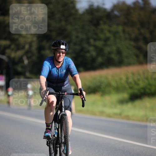 01.09.2024 - 17. Tribühne Triathlon H.Heesch http://msf.ph/oto/6939923 01.09.2024 10:34:21 Radfahren 137, 158, 192, 202 meine-sportfotos.de