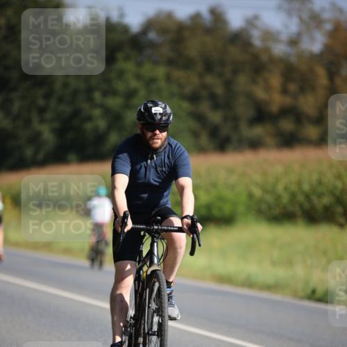 01.09.2024 - 17. Tribühne Triathlon H.Heesch http://msf.ph/oto/6940017 01.09.2024 10:34:48 Radfahren 241, 282, 1064 meine-sportfotos.de