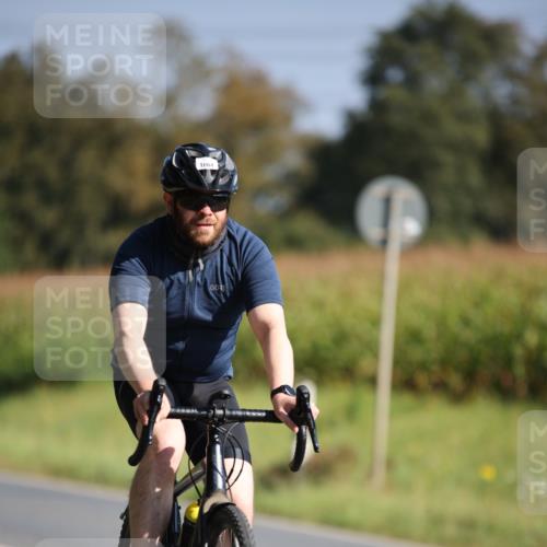 01.09.2024 - 17. Tribühne Triathlon H.Heesch http://msf.ph/oto/6940049 01.09.2024 10:34:49 Radfahren 241, 282, 1064 meine-sportfotos.de