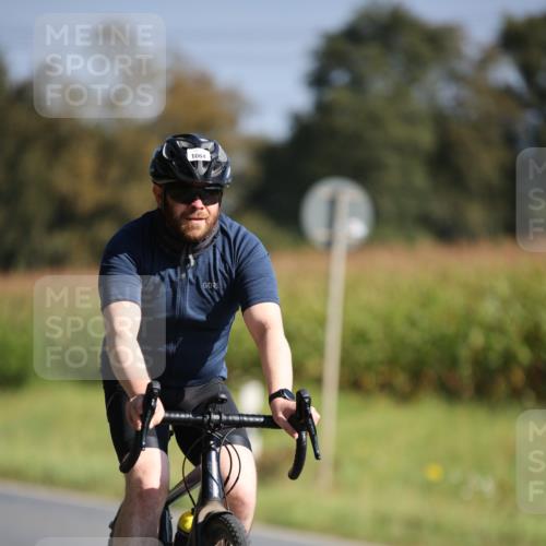 01.09.2024 - 17. Tribühne Triathlon H.Heesch http://msf.ph/oto/6940053 01.09.2024 10:34:49 Radfahren 241, 282, 1064 meine-sportfotos.de