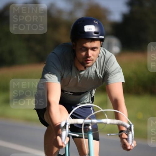 01.09.2024 - 17. Tribühne Triathlon H.Heesch http://msf.ph/oto/6940117 01.09.2024 10:35:06 Radfahren 168, 169 meine-sportfotos.de