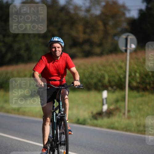 01.09.2024 - 17. Tribühne Triathlon H.Heesch http://msf.ph/oto/6940168 01.09.2024 10:35:22 Radfahren 142, 165, 166, 180 meine-sportfotos.de