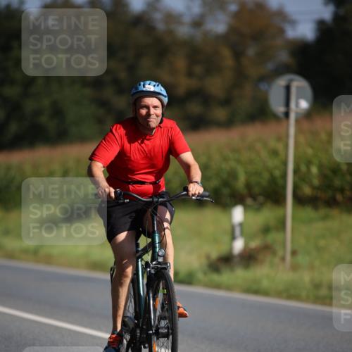 01.09.2024 - 17. Tribühne Triathlon H.Heesch http://msf.ph/oto/6940172 01.09.2024 10:35:23 Radfahren 142, 165, 166, 180, 240 meine-sportfotos.de