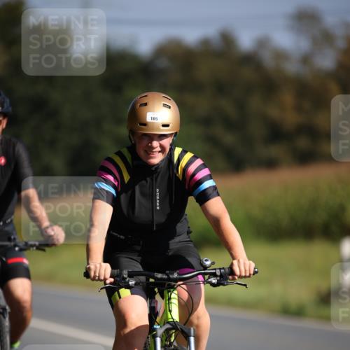 01.09.2024 - 17. Tribühne Triathlon H.Heesch http://msf.ph/oto/6940182 01.09.2024 10:35:23 Radfahren 142, 165, 166, 180, 240 meine-sportfotos.de
