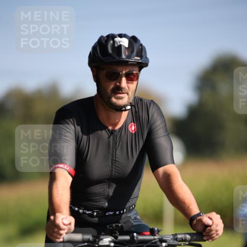 01.09.2024 - 17. Tribühne Triathlon H.Heesch http://msf.ph/oto/6940196 01.09.2024 10:35:24 Radfahren 142, 165, 166, 180, 240 meine-sportfotos.de