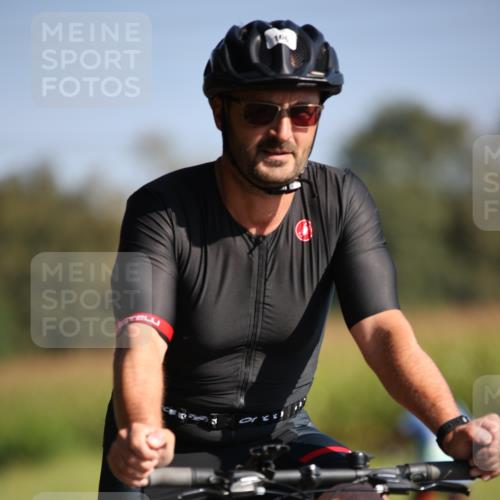 01.09.2024 - 17. Tribühne Triathlon H.Heesch http://msf.ph/oto/6940200 01.09.2024 10:35:25 Radfahren 142, 165, 166, 180, 240 meine-sportfotos.de