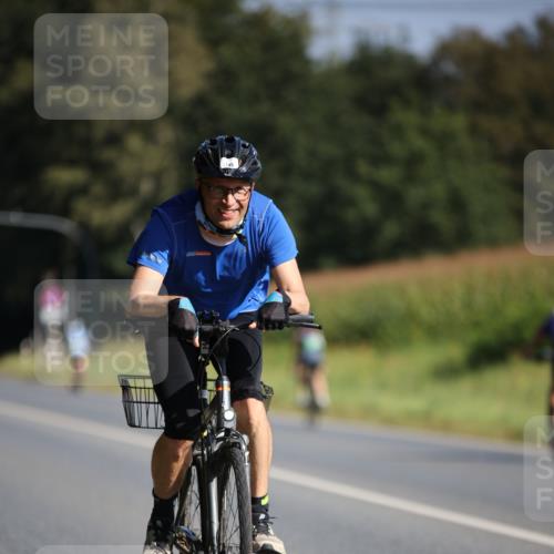 01.09.2024 - 17. Tribühne Triathlon H.Heesch http://msf.ph/oto/6940204 01.09.2024 10:35:40 Radfahren 145, 190, 201, 223, 284, 307 meine-sportfotos.de
