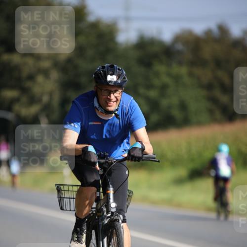 01.09.2024 - 17. Tribühne Triathlon H.Heesch http://msf.ph/oto/6940222 01.09.2024 10:35:40 Radfahren 145, 190, 201, 223, 284, 307 meine-sportfotos.de