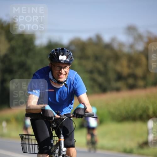 01.09.2024 - 17. Tribühne Triathlon H.Heesch http://msf.ph/oto/6940236 01.09.2024 10:35:41 Radfahren 145, 190, 201, 223, 284, 307 meine-sportfotos.de