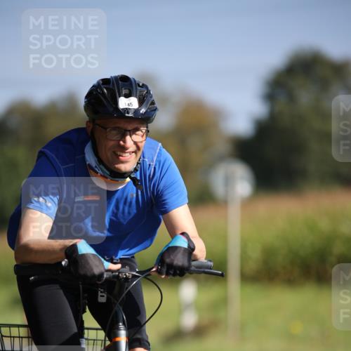 01.09.2024 - 17. Tribühne Triathlon H.Heesch http://msf.ph/oto/6940249 01.09.2024 10:35:41 Radfahren 145, 190, 201, 223, 284, 307 meine-sportfotos.de