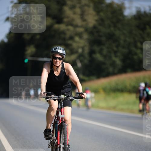 01.09.2024 - 17. Tribühne Triathlon H.Heesch http://msf.ph/oto/6940266 01.09.2024 10:35:58 Radfahren 157, 203 meine-sportfotos.de
