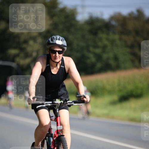 01.09.2024 - 17. Tribühne Triathlon H.Heesch http://msf.ph/oto/6940289 01.09.2024 10:35:58 Radfahren 157, 203 meine-sportfotos.de