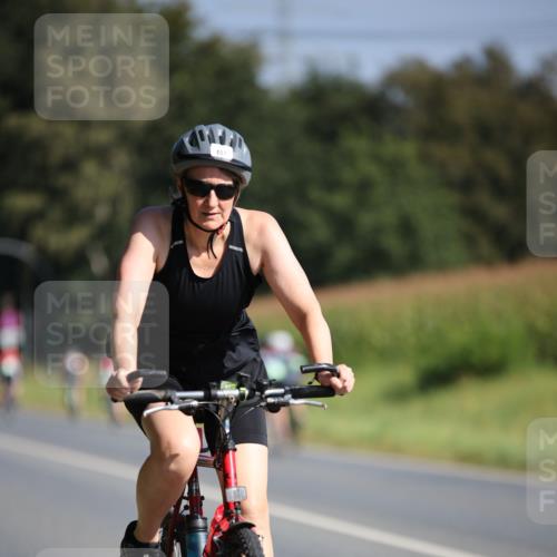 01.09.2024 - 17. Tribühne Triathlon H.Heesch http://msf.ph/oto/6940293 01.09.2024 10:35:58 Radfahren 157, 203 meine-sportfotos.de